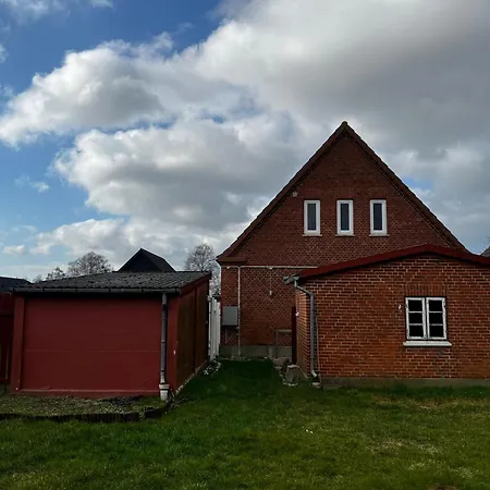 Cozy Pet-Friendly Apartment - Close To Femern & Puttgarden & Lalandia & Knuthenborg Holeby Exterior photo